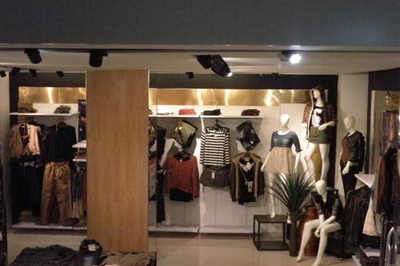 视觉营销的艺术 如何通过服装门店图、产品图与宣传图提升鞋帽销售